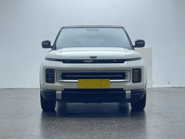 Geely ICON — Фото автомобиля 2