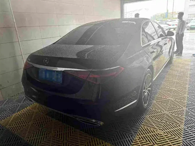 Mercedes-Benz S-Class — Фото автомобиля 3