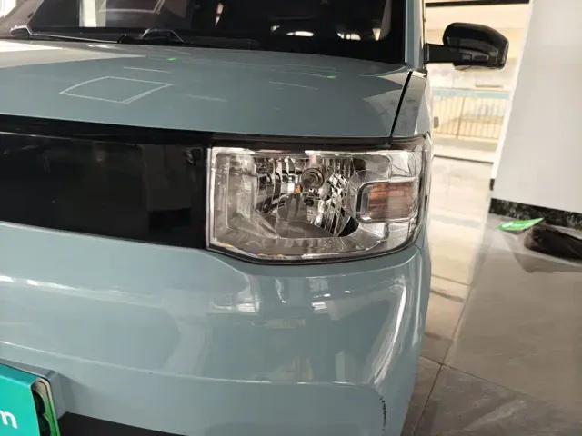 Wuling Hongguang Mini EV — Фото автомобиля 23