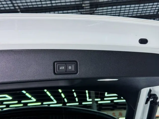 Audi Q5L — Фото автомобиля 19