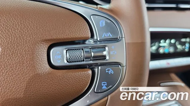 Genesis GV70 2.5T Бензин 2WD — Фото автомобиля 30