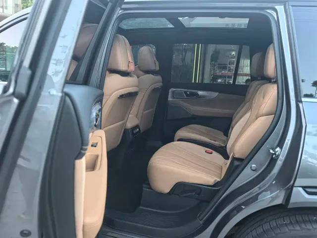 GAC Trumpchi ES9 — Фото автомобиля 12