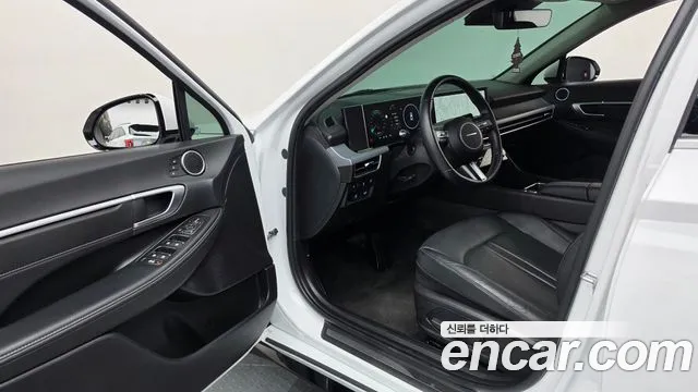 Hyundai Sonata — Фото автомобиля 15