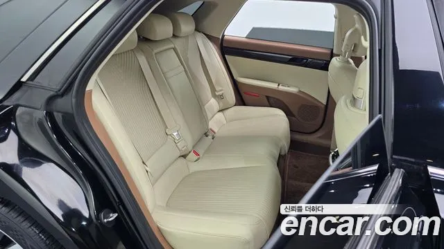 Hyundai Grandeur GN7 — Фото автомобиля 16