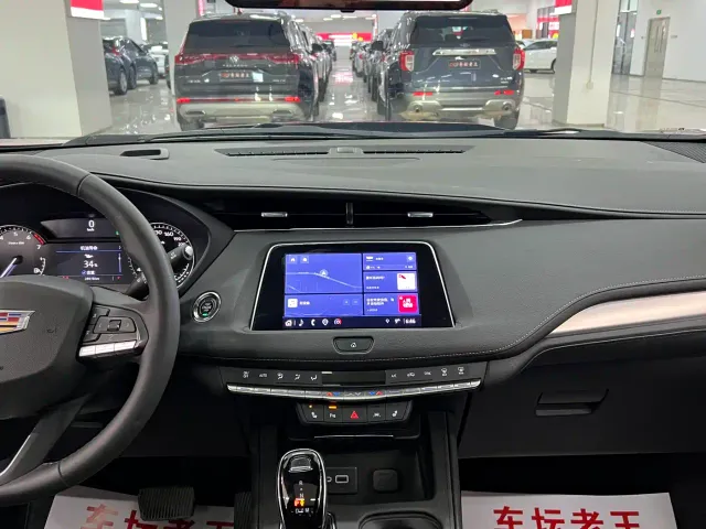 Cadillac XT4 — Фото автомобиля 10