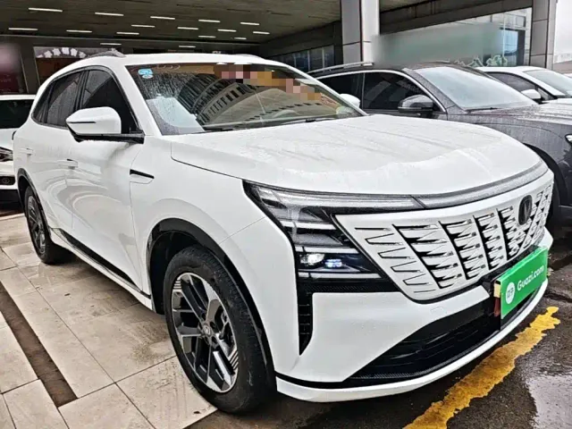 Changan CS75 Plus — Фото автомобиля 3
