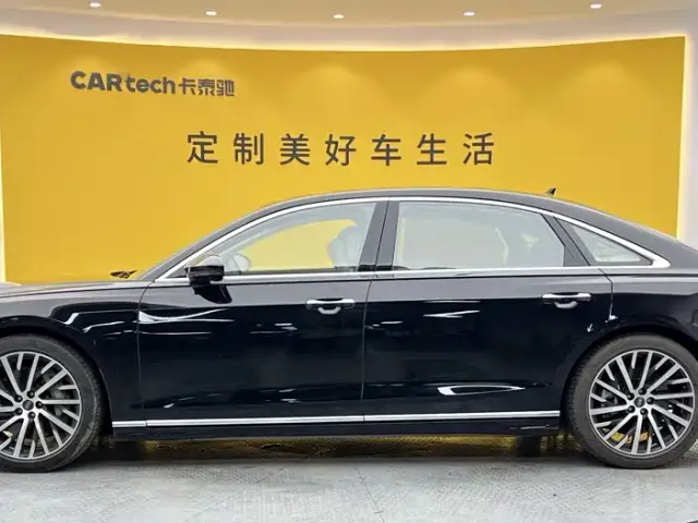 Audi A8 — Фото автомобиля 4
