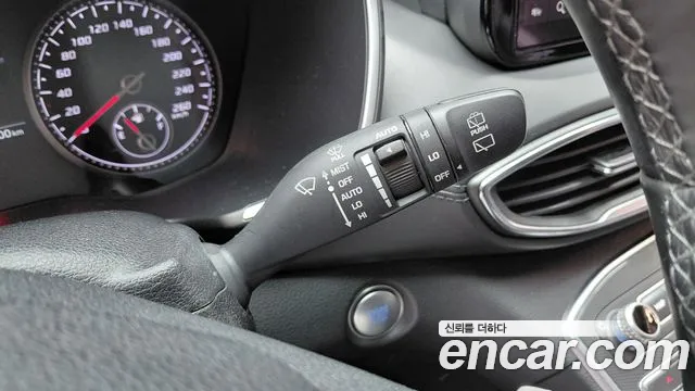 Hyundai Santafe — Фото автомобиля 26