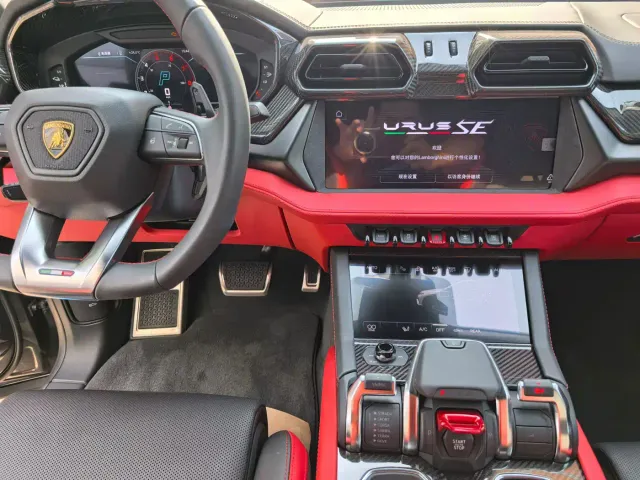 Lamborghini Urus — Фото автомобиля 8