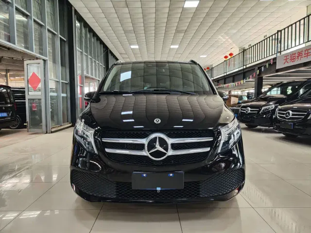 Mercedes-Benz V-Class — Фото автомобиля 2