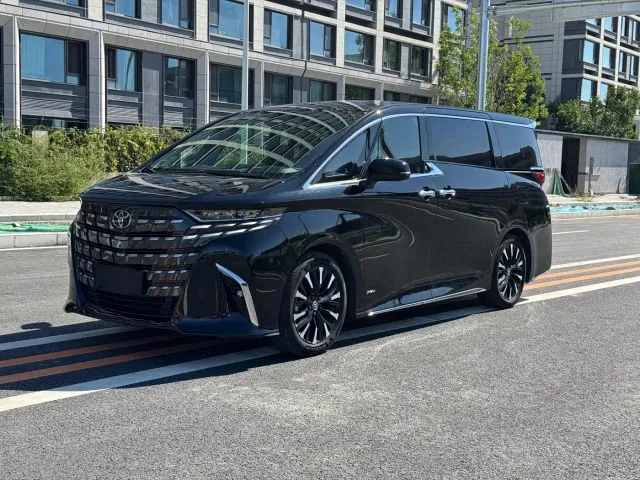 Фотография автомобиля — Toyota Alphard