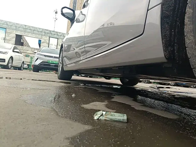 Toyota Avalon — Фото автомобиля 21