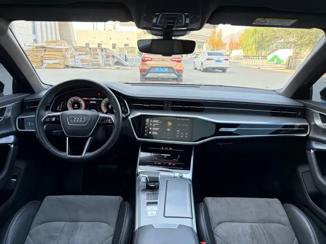 Audi A6L — Фото автомобиля 9