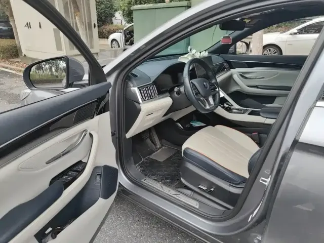 BYD Song PLUS — Фото автомобиля 17