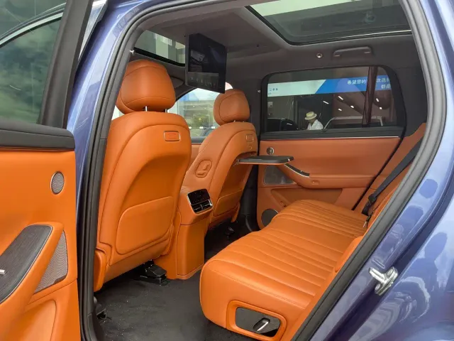 Aito M7 — Фото автомобиля 11
