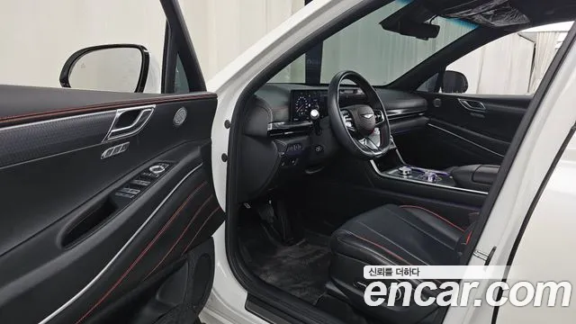Genesis GV80 — Фото автомобиля 9