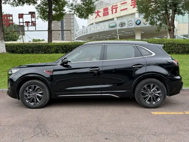 Hongqi HS5 — Фото автомобиля 3