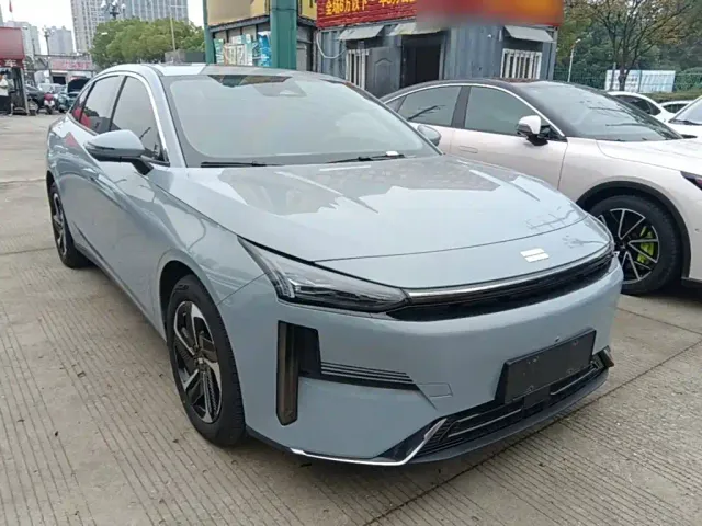 Geely Galaxy L6 — Фото автомобиля 3