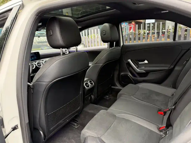 Mercedes-Benz A-Class — Фото автомобиля 11