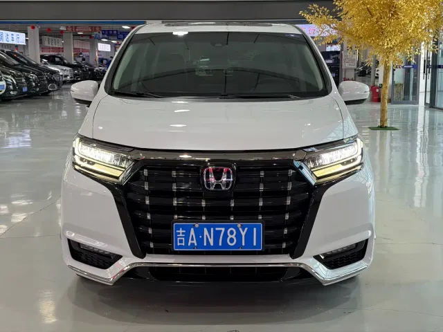 Honda Elysion — Фото автомобиля 2
