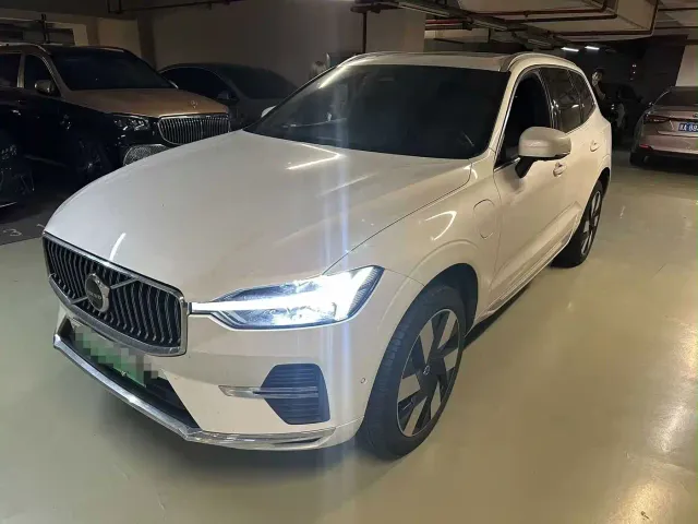 Фотография автомобиля — Volvo XC60