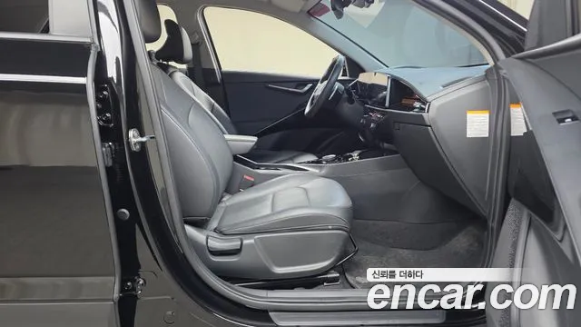 Kia Niro New — Фото автомобиля 16