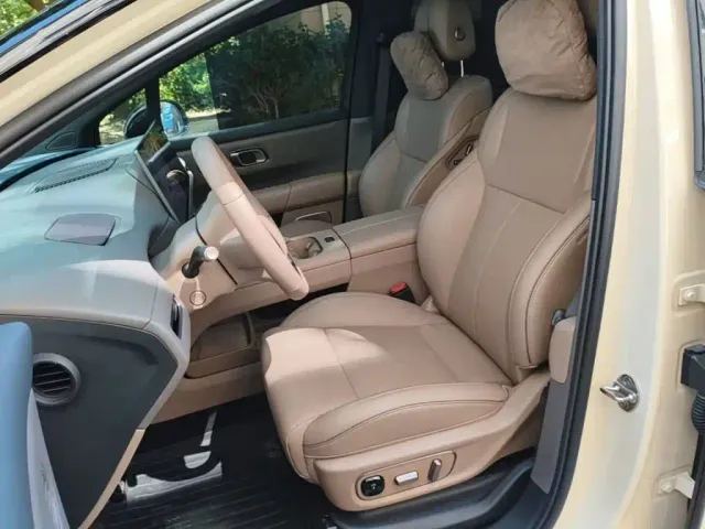 Li Auto i6 — Фото автомобиля 14