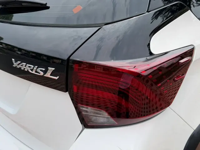 Toyota YARiS L Zhi Xuan 2022 1.5L CVT Leading PLUS Edition — Фото автомобиля 8