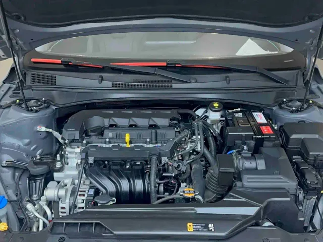 Hyundai Elantra — Фото автомобиля 17