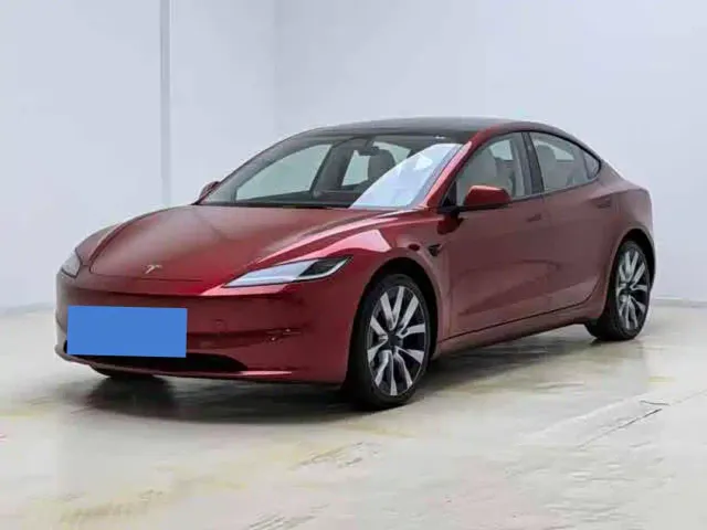 Фотография автомобиля — Tesla Model 3