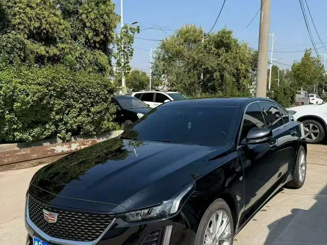 Фотография автомобиля — Cadillac CT5