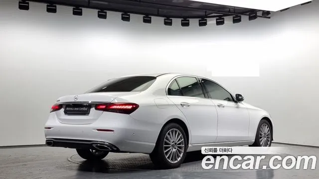 Mercedes-Benz E-Class W213 — Фото автомобиля 2