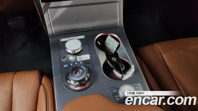 Genesis GV80 — Фото автомобиля 12
