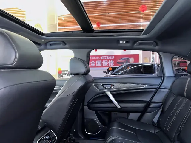 Honda UR-V — Фото автомобиля 14