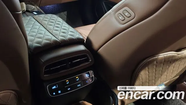 Genesis G80 Бензин 2.5 турбо AWD — Фото автомобиля 28