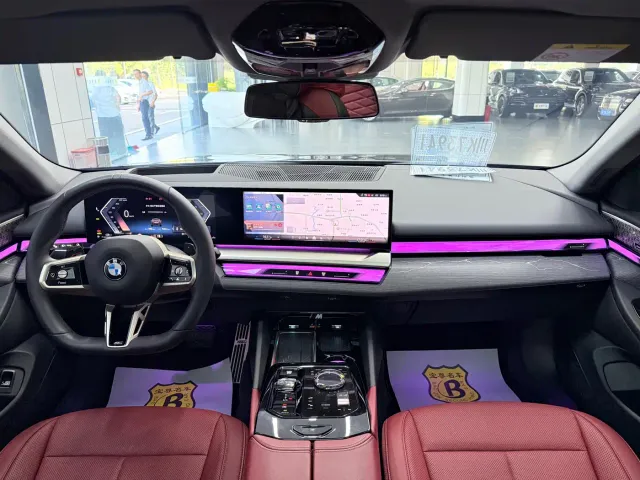 BMW 5 Series — Фото автомобиля 10