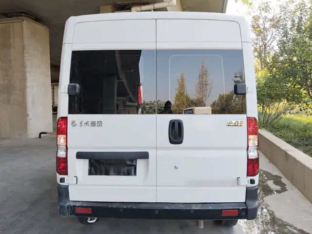 Dongfeng Yufeng — Фото автомобиля 5