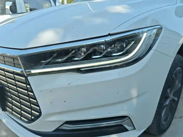 BYD Qin — Фото автомобиля 23