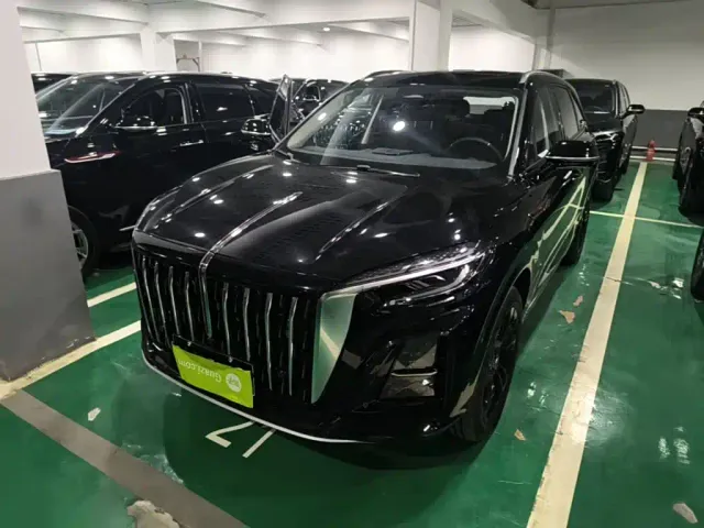 Фотография автомобиля — Hongqi HS3 PHEV