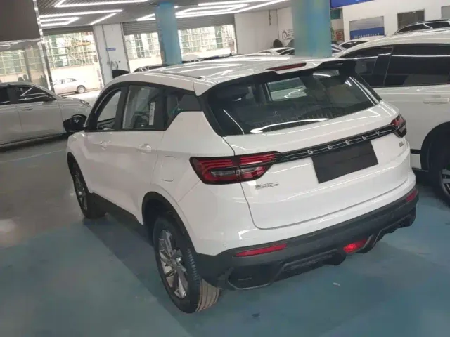 Geely Binyue — Фото автомобиля 4