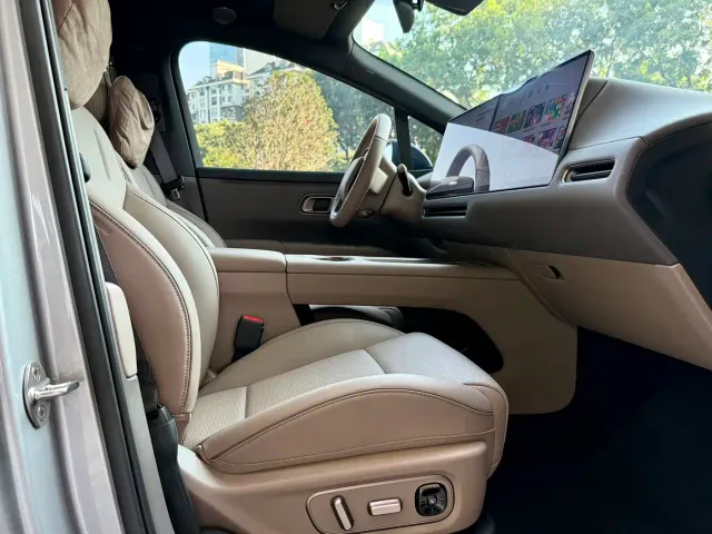 Li Auto i6 — Фото автомобиля 8