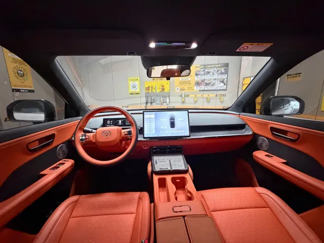 Toyota BoZhi 3X — Фото автомобиля 10