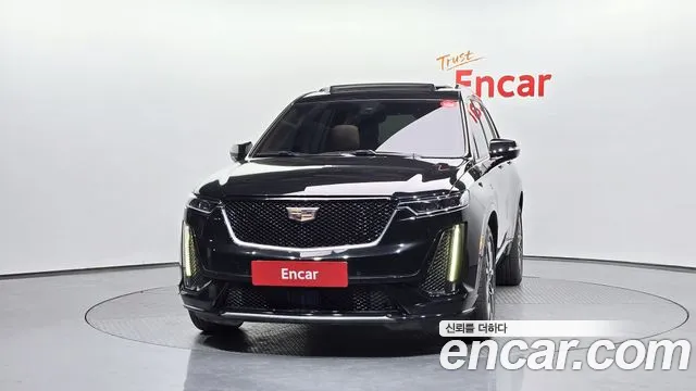 Cadillac XT6 — Фото автомобиля 3