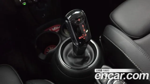 MINI Cooper — Фото автомобиля 9