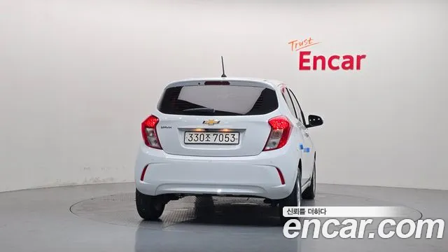 Chevrolet Spark — Фото автомобиля 4