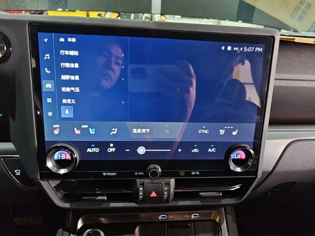 Lexus GX — Фото автомобиля 12
