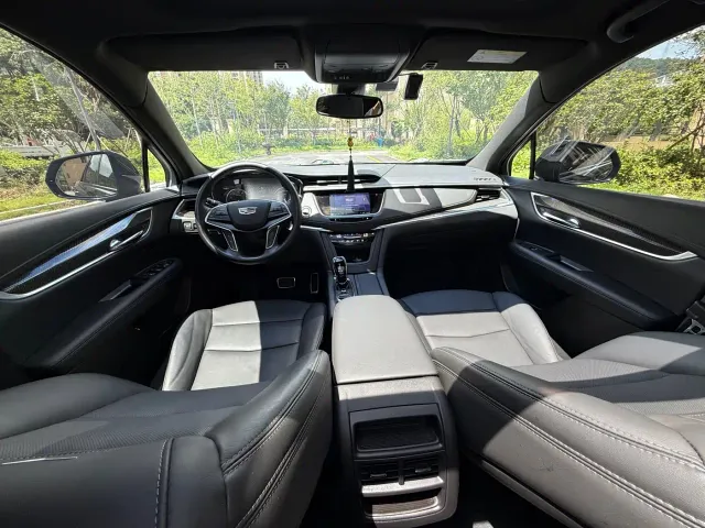 Cadillac XT5 — Фото автомобиля 6