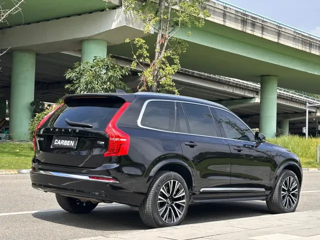 Volvo XC90 — Фото автомобиля 20