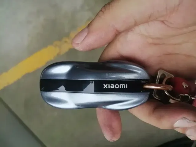 Xiaomi SU7 — Фото автомобиля 8