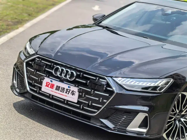 Audi A7L — Фото автомобиля 5